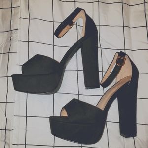 Black Ankle Strap Chunky Heels